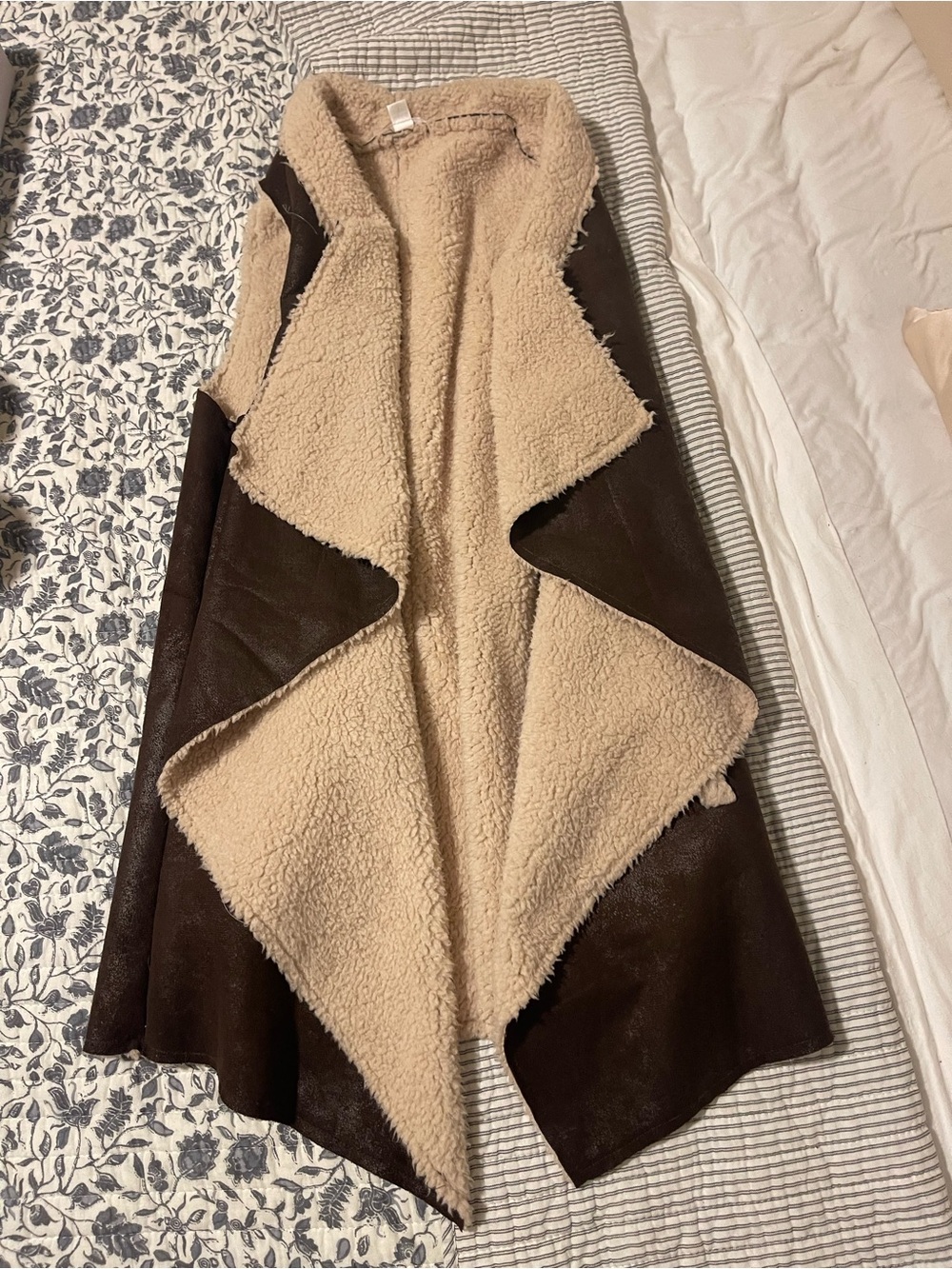 Vests bundle - Picture 2 of 7